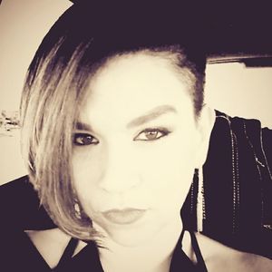 Meet your Posher, Candace